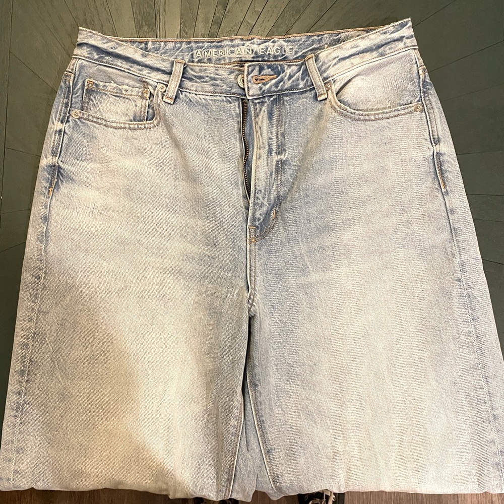 Size 8 Long American Eagle Wide Legged Jeans